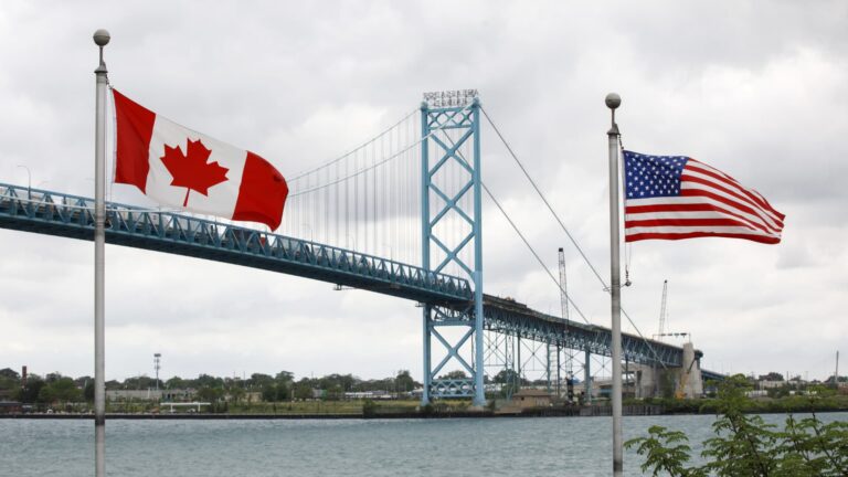 106923974 1628518548688 gettyimages 1233137634 CANADA BORDER